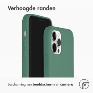 Accezz Liquid Silicone Backcover met MagSafe iPhone 12 (Pro) - Donkergroen