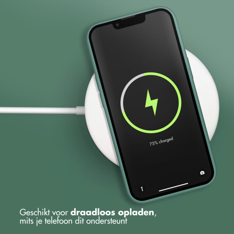 Accezz Liquid Silicone Backcover iPhone 13 Pro - Donkergroen - Afbeelding 2