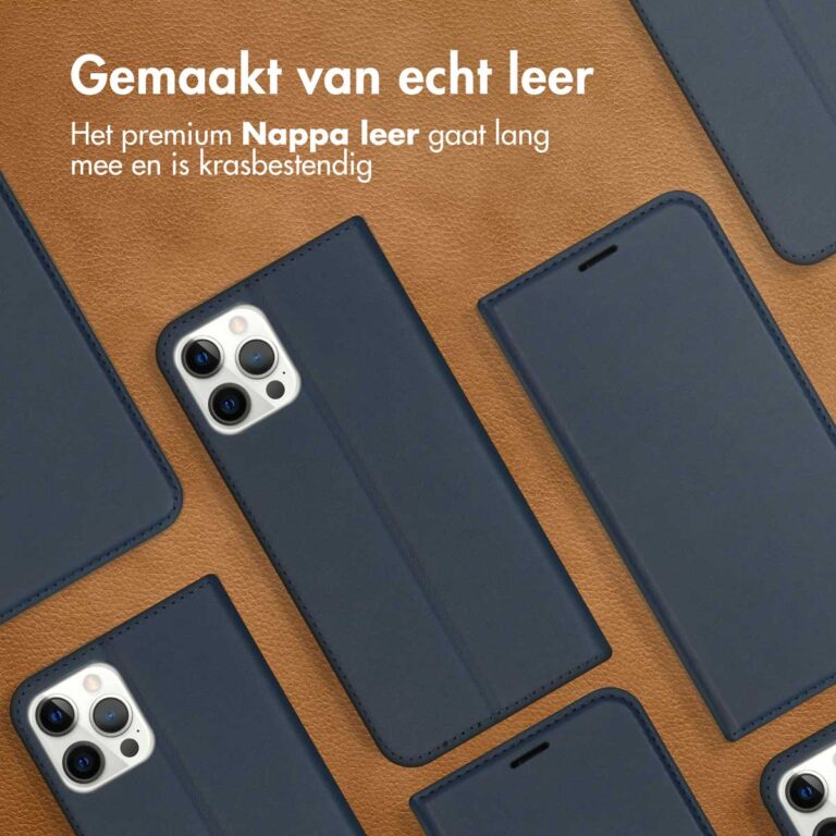 Accezz Premium Leather Slim Bookcase iPhone 12 (Pro) - Donkerblauw - Afbeelding 6